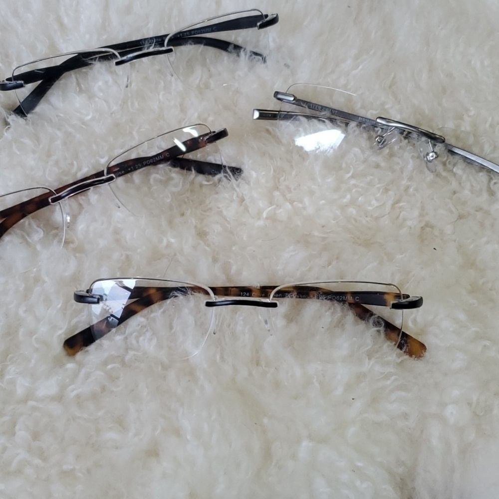 READERS 4 Pairs Eyeglasses Set in Black, SILVER  and Tortoise